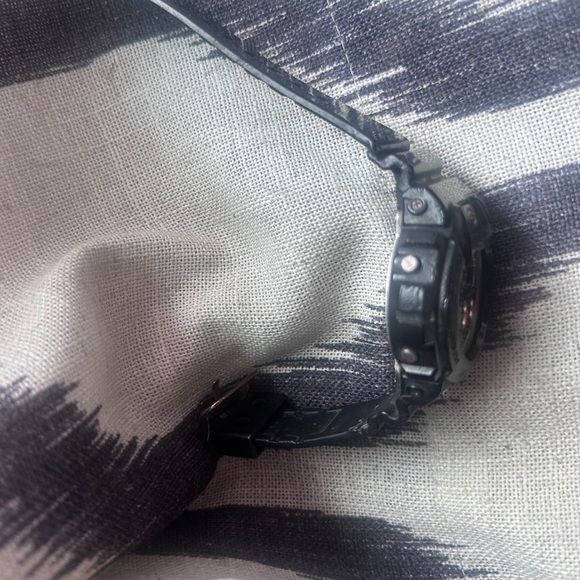 Casio G-Shock DW-6900CB-1 the "Crazy Colors" series. Black Friday only price 🖤 - Picture 7 of 13